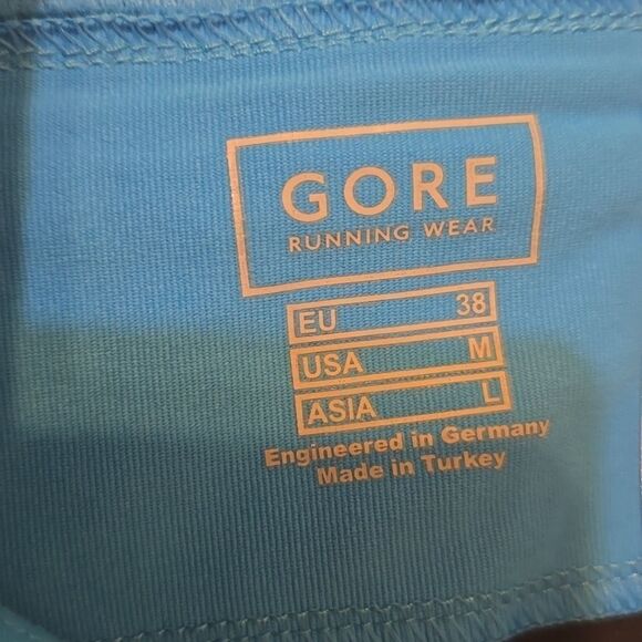 GORE RUNNING WEAR SET SIZE MEDIUM - Picture 13 of 15